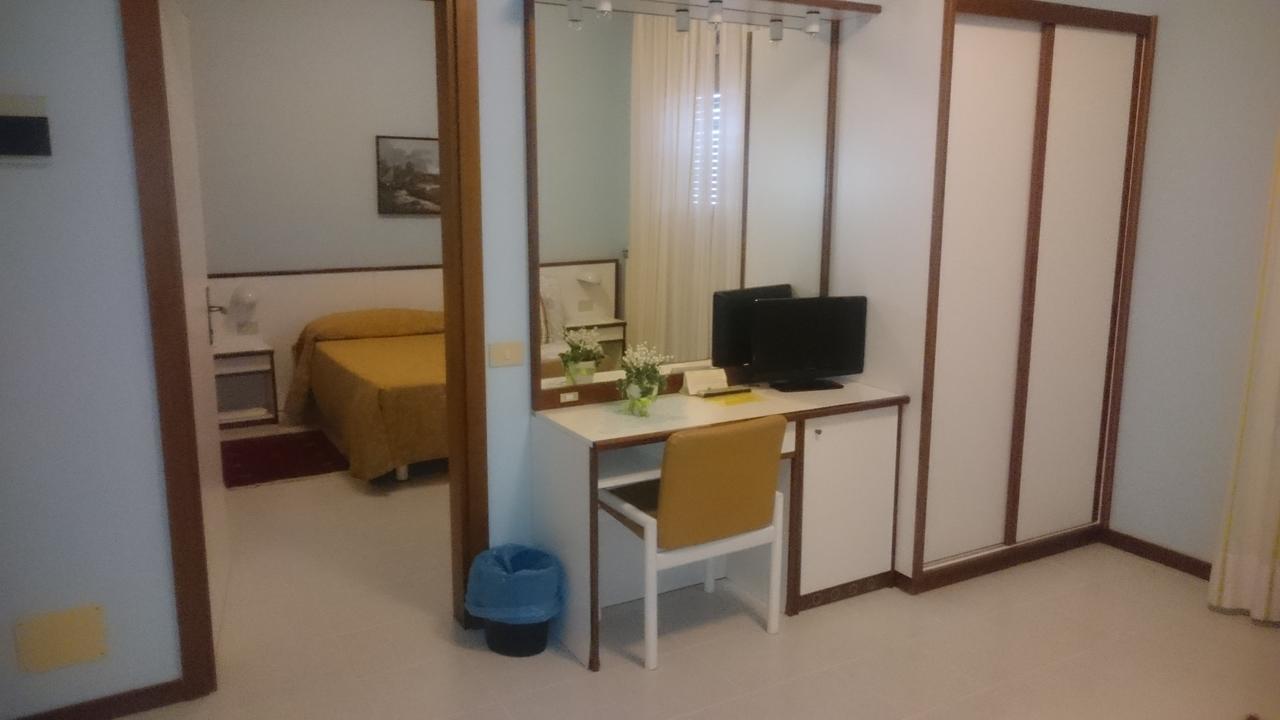 Liliana Hotel Marina dʼAndora